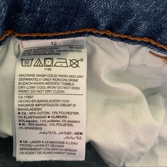 Old Navy Rockstar Mid Rise Skinny Jeans - Picture 8 of 10